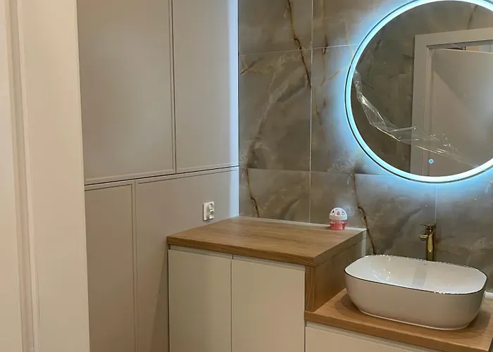 Z Widokiem Na Jezioro I Garazem Apartamento Poznan