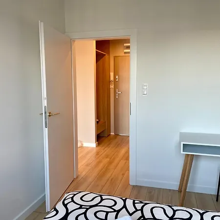 Z Widokiem Na Jezioro I Garazem Apartment Poznan