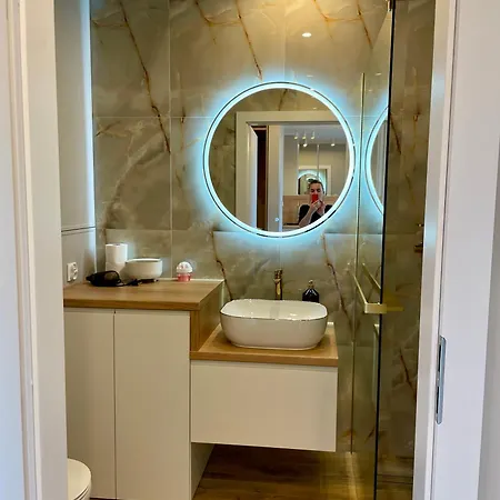 Apartman Z Widokiem Na Jezioro I Garazem *